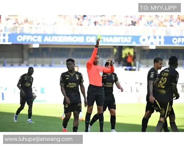 埃皮内尔主场迎战里尔期待精彩对决双方争夺胜利的关键时刻 埃皮内尔主场迎战里尔期待精彩对决双方争夺胜利的关键时刻