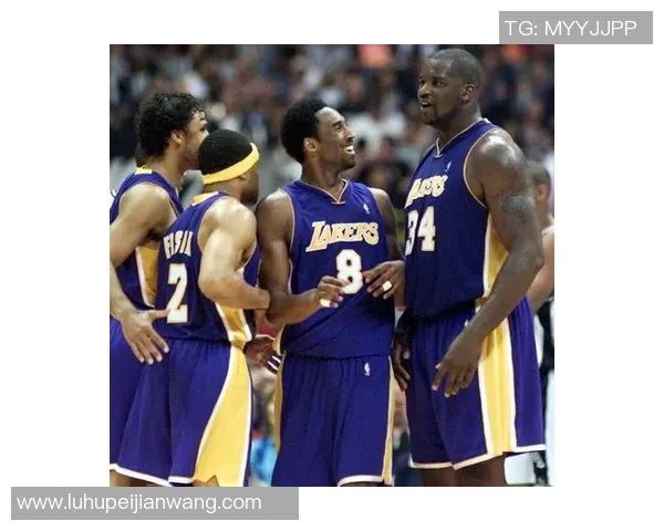 巴塞罗那与乌尼卡哈的激烈对决揭示篮球战术的精彩碰撞 巴塞罗那与乌尼卡哈的激烈对决揭示篮球战术的精彩碰撞